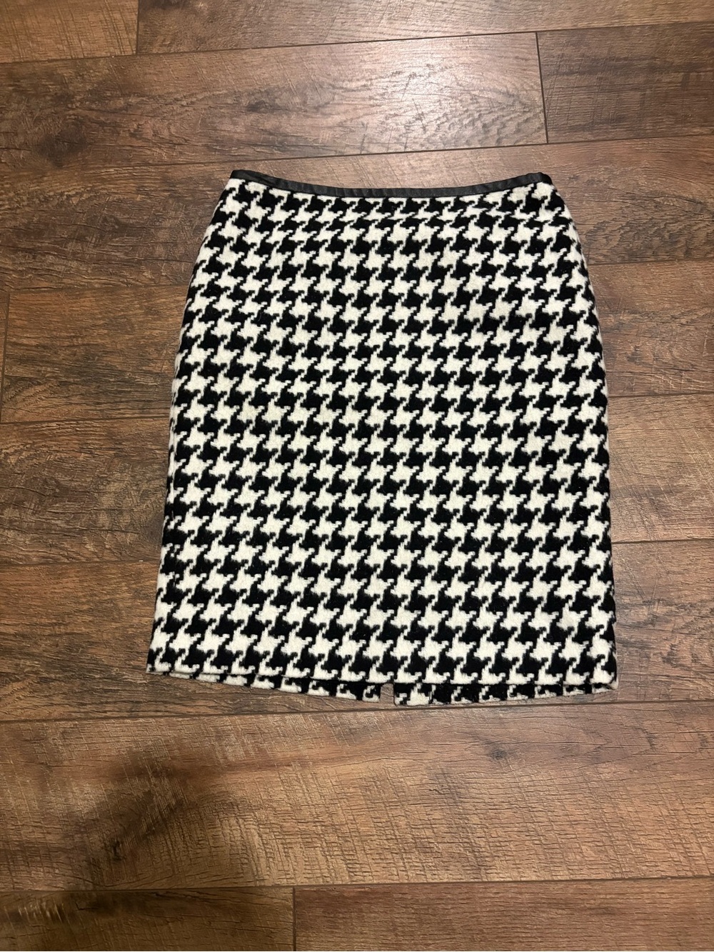 Talbots Black and White Houndstooth Pencil Skirt